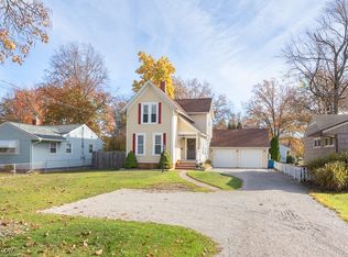 3119 Clague Rd, North Olmsted, OH 44070