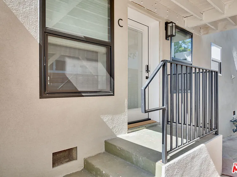 918 N San Vicente Blvd #C — Photo 9