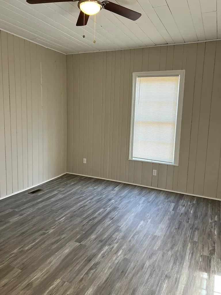1219 Troup Street - 1 — Photo 2