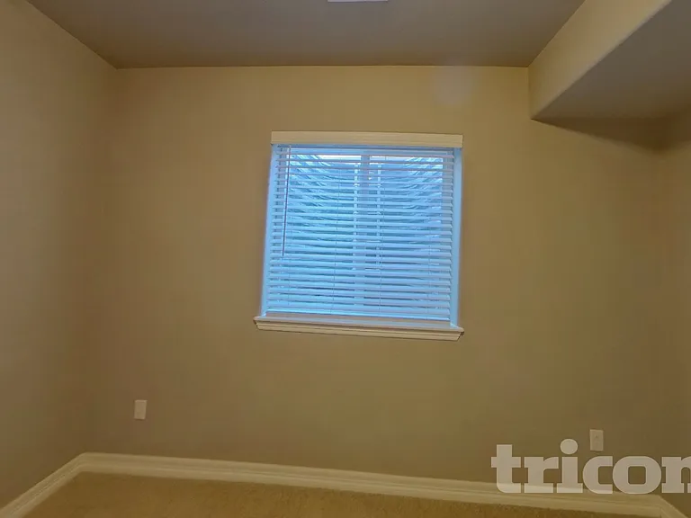 1804 Ruddlesway Dr — Photo 11