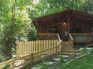 360 Stoney Brook Rd, Hendersonville, NC 28739