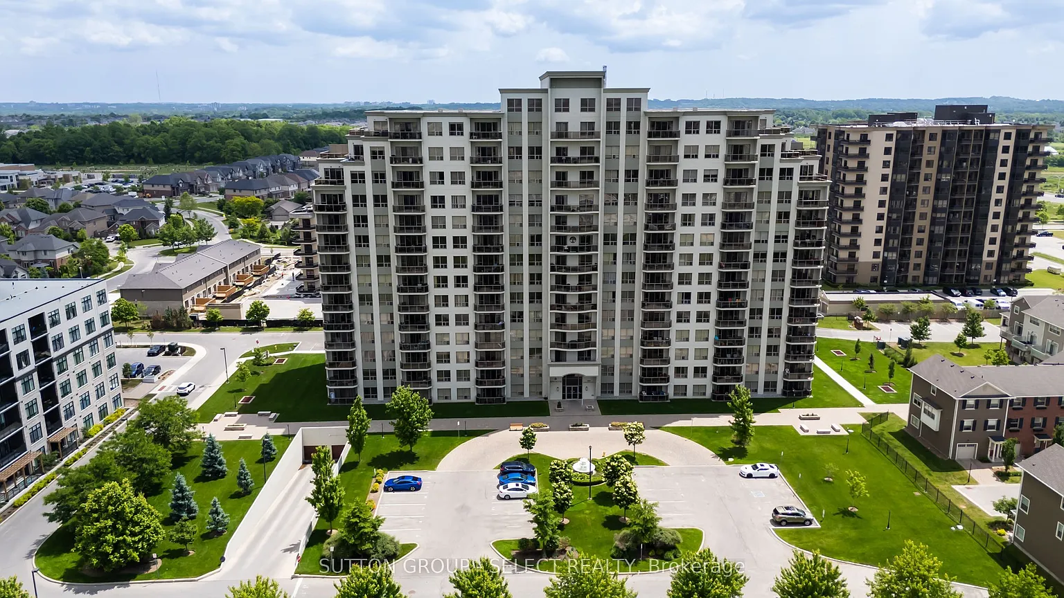 1030 Coronation Dr #606 photo 1