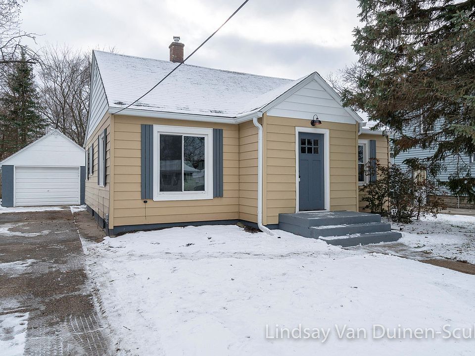 1st image of 236 Montebello St SE