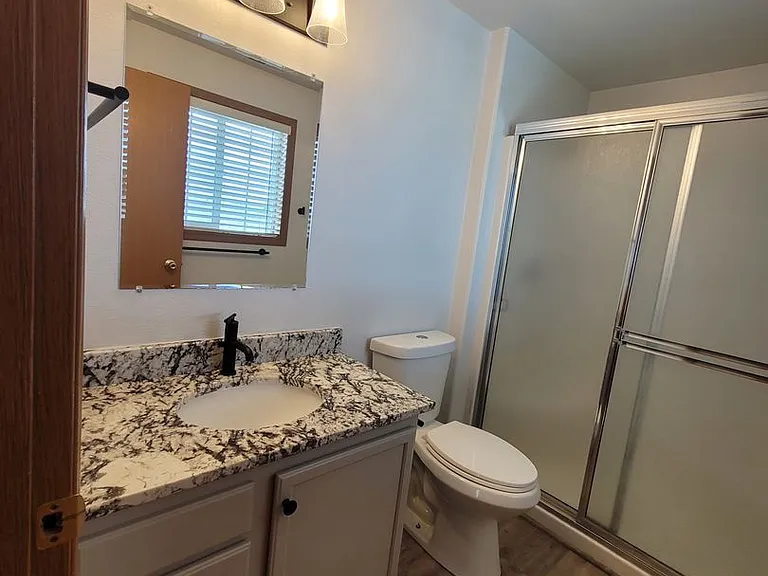 1349 E Greens Loop — Photo 34