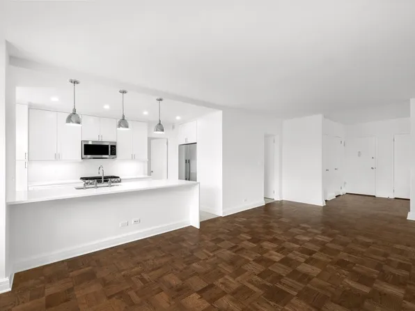 215 East 68th Street image 1 of 15