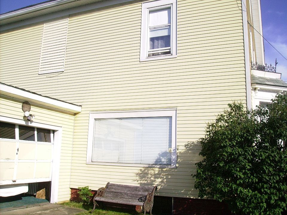 Garage+large window