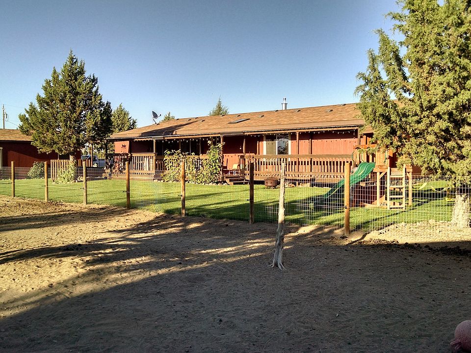 2nd image of 5895 SW Groundhog Rd