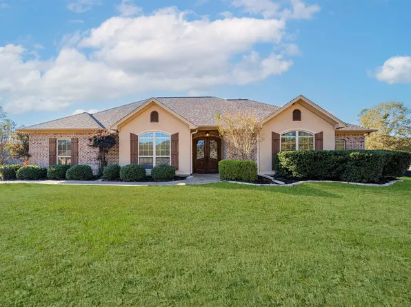 170 Kayla Ln, Longview, TX 75602