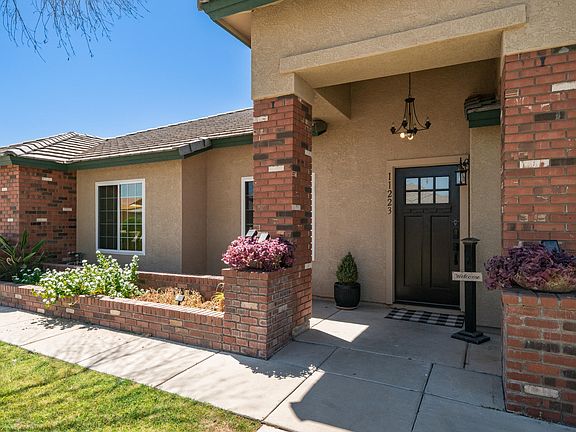 2nd image of 11223 E RAMONA Avenue