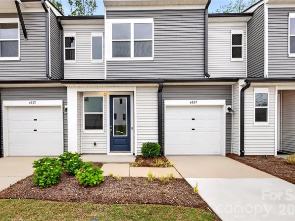 6025 Longar Ln, Charlotte, NC 28269