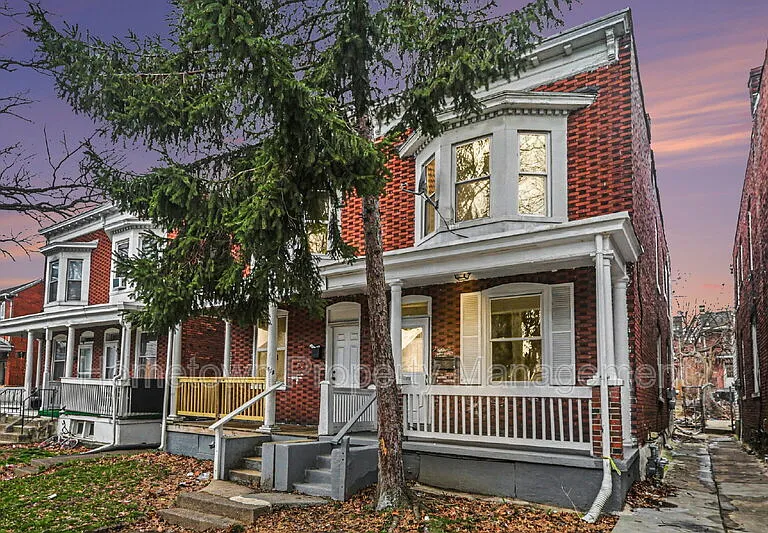 1814 Boas St — Photo 3