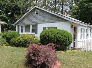 8 Beverly Rd, Cortlandt Manor, NY 10567