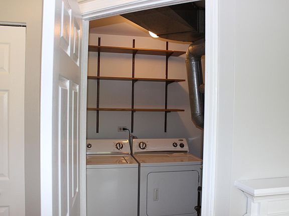 5th image of 745 Candleridge Ct APT A2