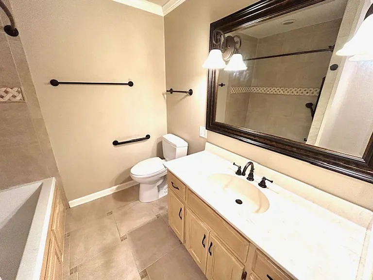 234 W Lake Cir — Photo 8
