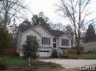 302 Stoneybrook Cir, Athens, GA