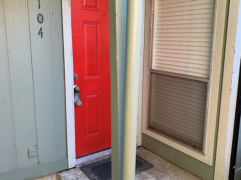 2708 S 1st St #104 — Photo 15