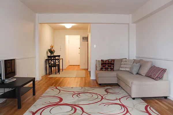 Rented by BLU Real Estate | media 13