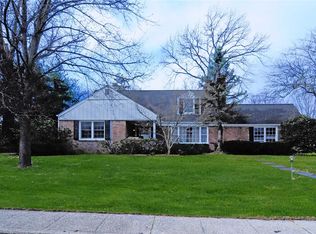 45 Brookwold Dr, Manhasset, NY 11030