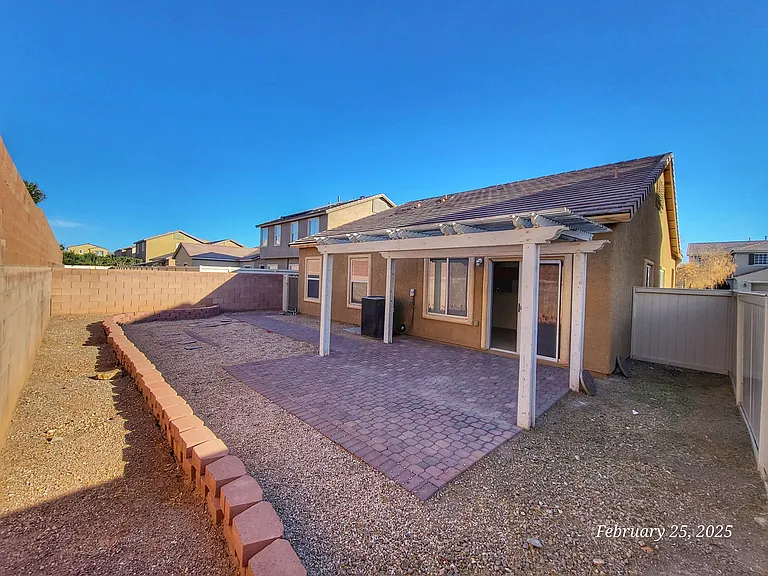 4528 Silverado Sage Ave — Photo 15