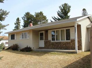 527 N Wisconsin St, Eagle River, WI 54521