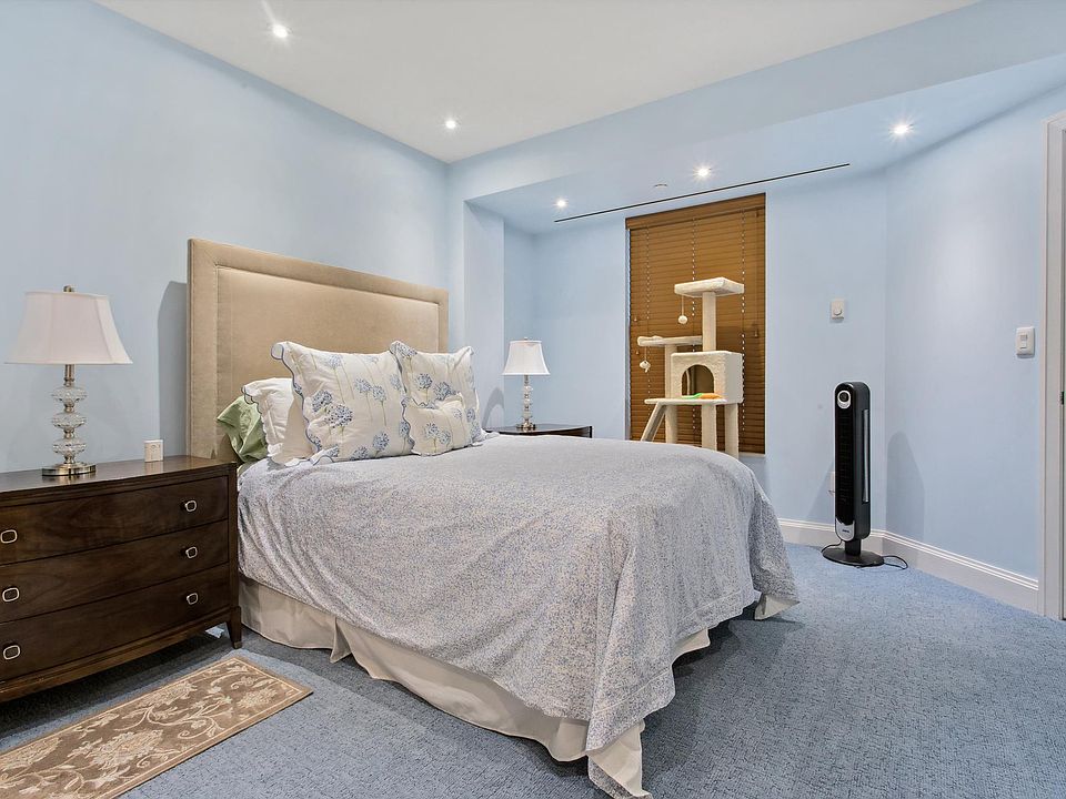 1st image of 403 E Boardwalk APT 403