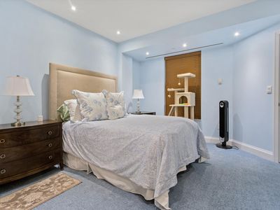 403 E Boardwalk APT 403, Long Beach, NY, 11561