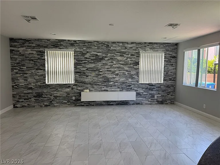 5027 Breaking Dawn Ct — Photo 6