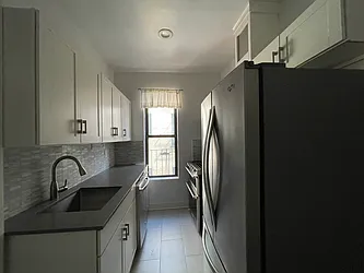 Rented by Hillel Realty Group