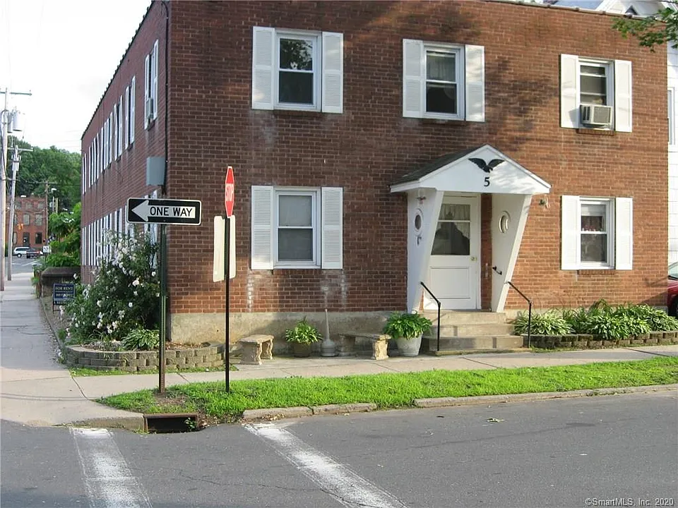 Building Photo 4
