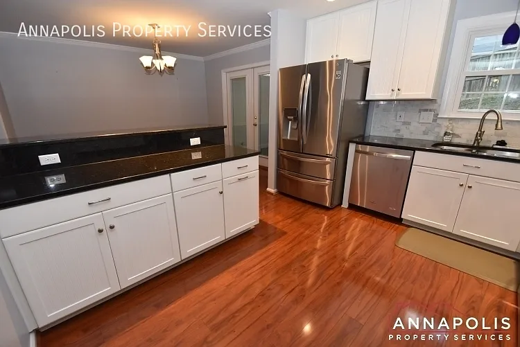 364 Ellenham Ct — Photo 6