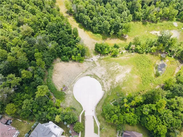 13000 Cartwright Pkwy, North Royalton, OH 44133