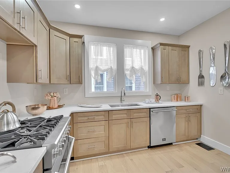 501 West Ave — Photo 15