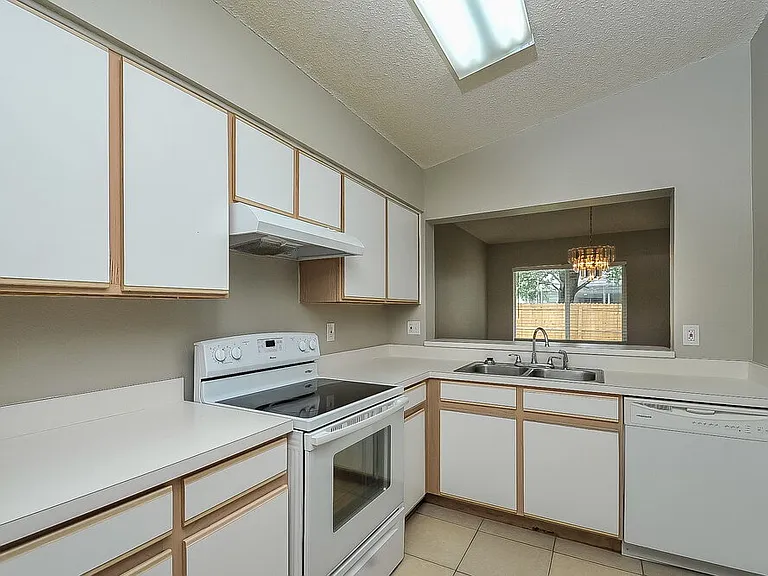 1444 Birchstone Ave — Photo 7