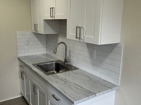 515 Lucerne Ave, Redwood City, CA