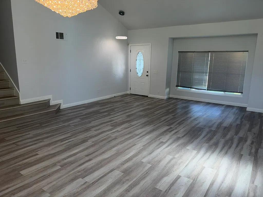 4 bed, 1884 sqft, $3,850 — Photo 2