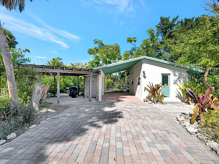 4237 Higel Ave — Photo 7