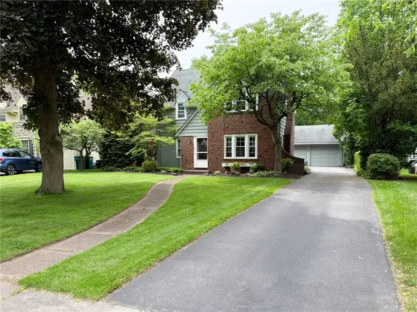 223 Buckland Ave, Rochester, NY 14618