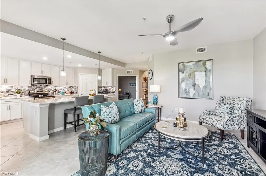 15960 Grassland Ln — Photo 3