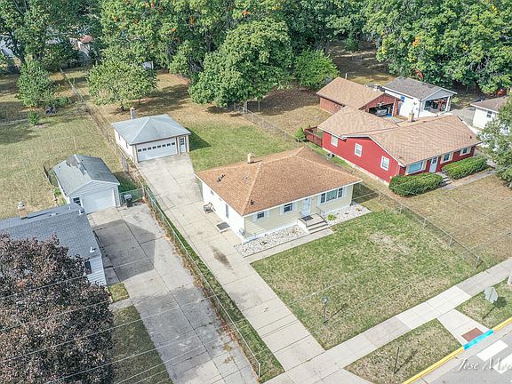 4th image of 3443 Gladiola Ave SW
