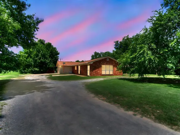 1066 County Road 1383, Chickasha, OK 73018
