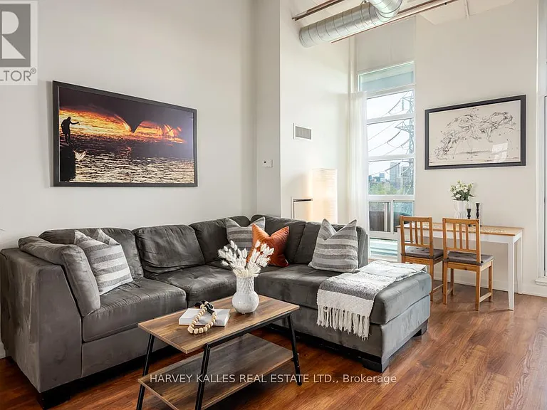 380 Macpherson Ave #441 — Photo 13