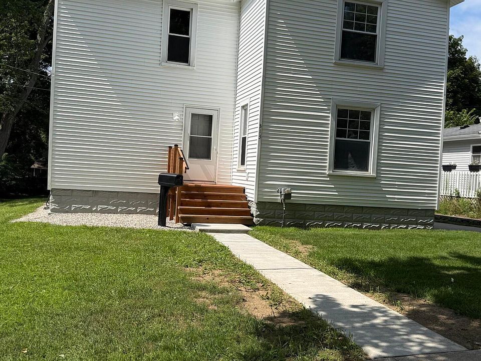 1st image of 313 Morse St