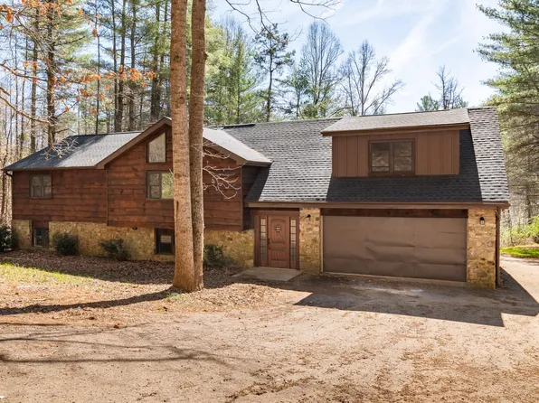 245 Olympic Ct, Leicester, NC 28748