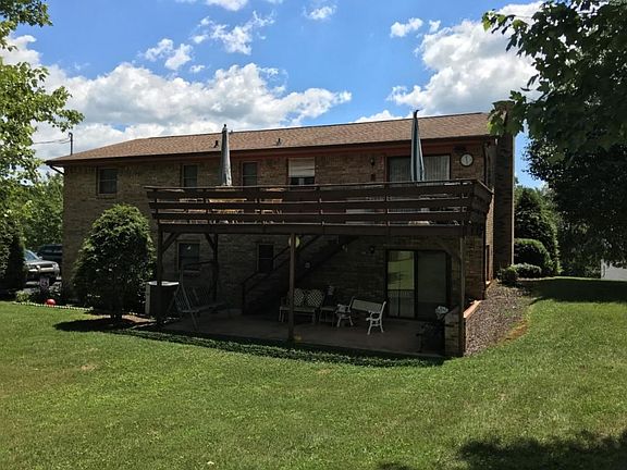 2nd image of 109 Eaton Ln