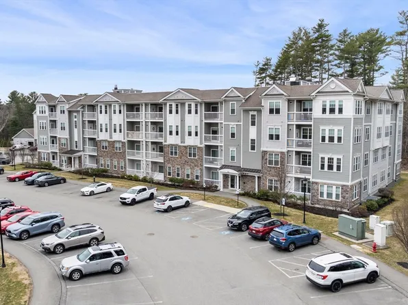 220 Martins Lndg #403, North Reading, MA 01864