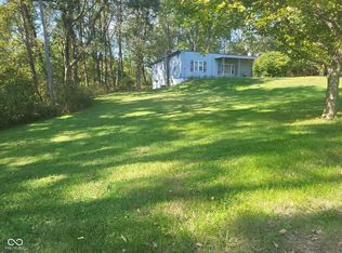 604 N Main St, Cloverdale, IN 46120