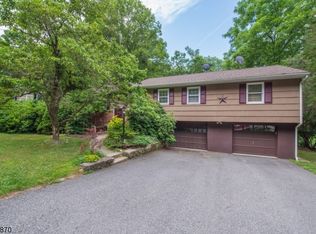 453 Otterhole Rd, West Milford, NJ 07480