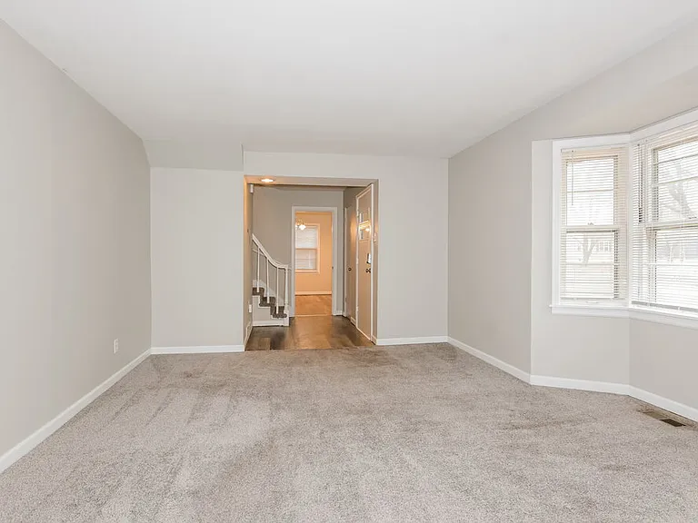 765 Boone St — Photo 6