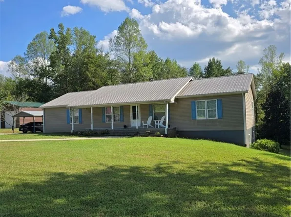 467 Randolph St, Phenix, VA 23959