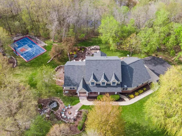 14260 Autumn Trl, Shakopee, MN 55379